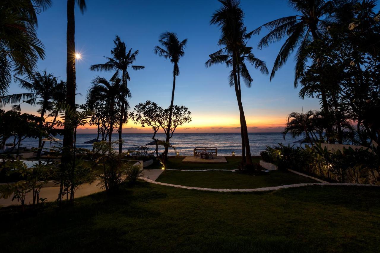 Kanna Seafront Estate Tulamben Buitenkant foto